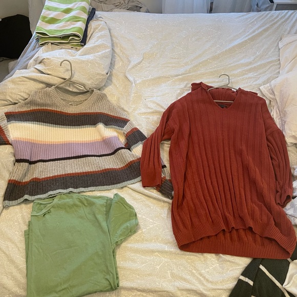 Lot of 21 American Eagle/Aerie pieces. Size L-XXL & Sz. 14 long - Picture 3 of 7